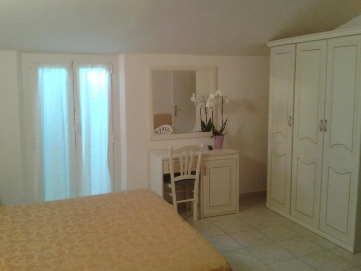 Albergo Villa Aida Riccione 2*,