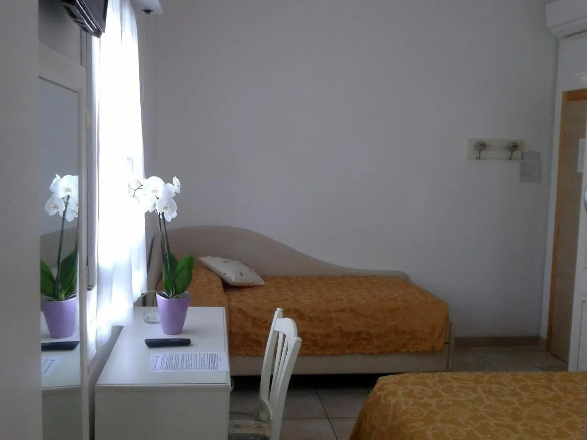 Albergo Villa Aida Riccione 2*,