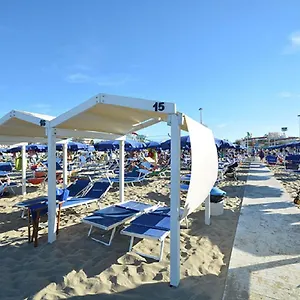 - Enjoy Your Summer -beach Village Incluso ** Riccione